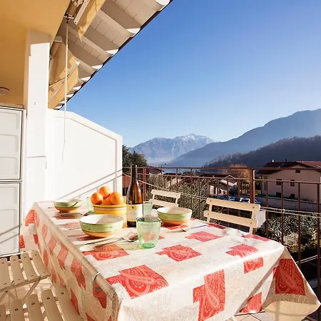 Apartman 4 Village Centre Homes With Pool-by Italian Terraze, Spese, Sopra Spese, Spese Ii Lenno