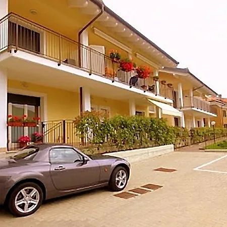 4 Village Centre Homes With Pool-by Italian Terraze, Spese, Sopra Spese, Spese Ii