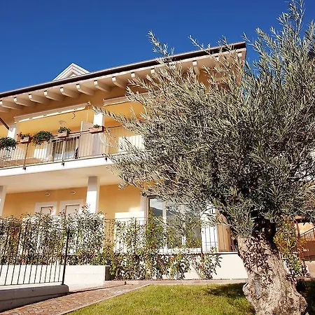 شقة 4 Village Centre Homes With Pool-by Italian Terraze, Spese, Sopra Spese, Spese Ii