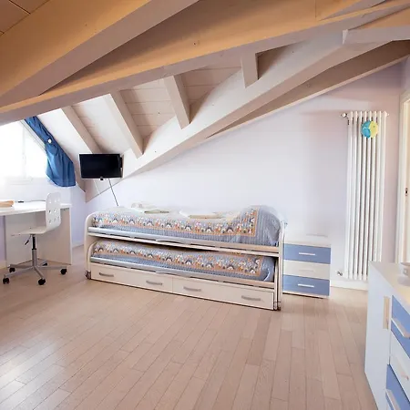 4 Village Centre Homes With Pool-by Italian Terraze, Spese, Sopra Spese, Spese Ii Daire *