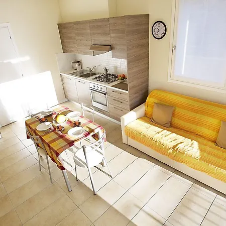 Apartment 4 Village Centre Homes With Pool-by Italian Terraze, Spese, Sopra Spese, Spese Ii Lenno
