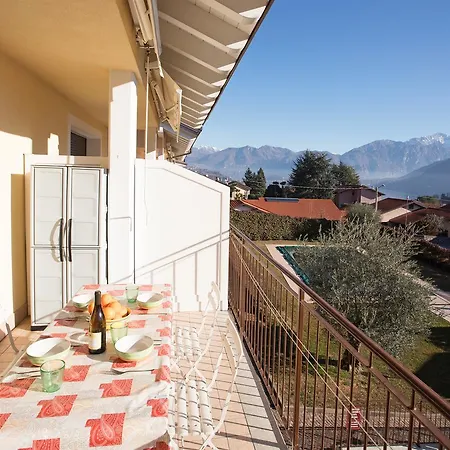 4 Village Centre Homes With Pool-by Italian Terraze, Spese, Sopra Spese, Spese Ii * Lenno