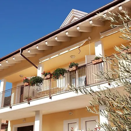 4 Village Centre Homes With Pool-by Italian Terraze, Spese, Sopra Spese, Spese Ii Апартаменты *