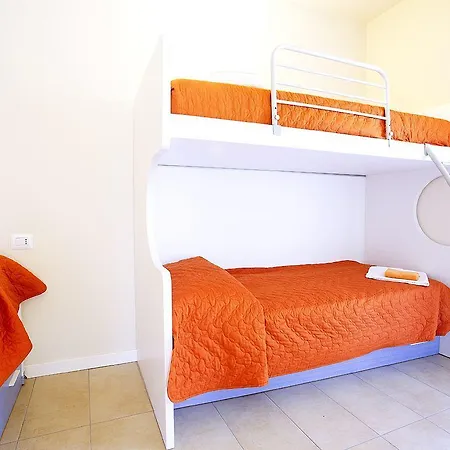 Apartamento 4 Village Centre Homes With Pool-by Italian Terraze, Spese, Sopra Spese, Spese Ii