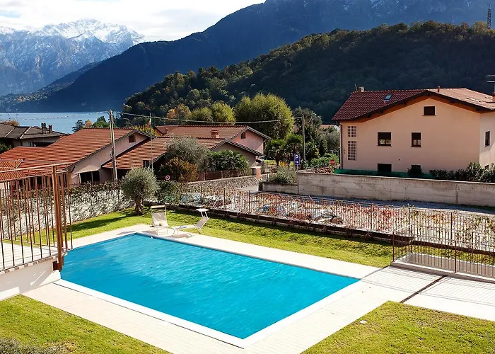 4 Village Centre Homes With Pool-by Italian Terraze, Spese, Sopra Spese, Spese Ii 公寓 莱诺